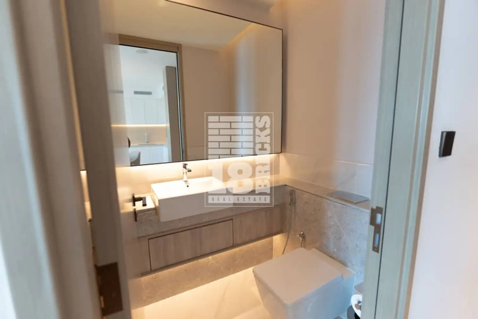 Layout Image