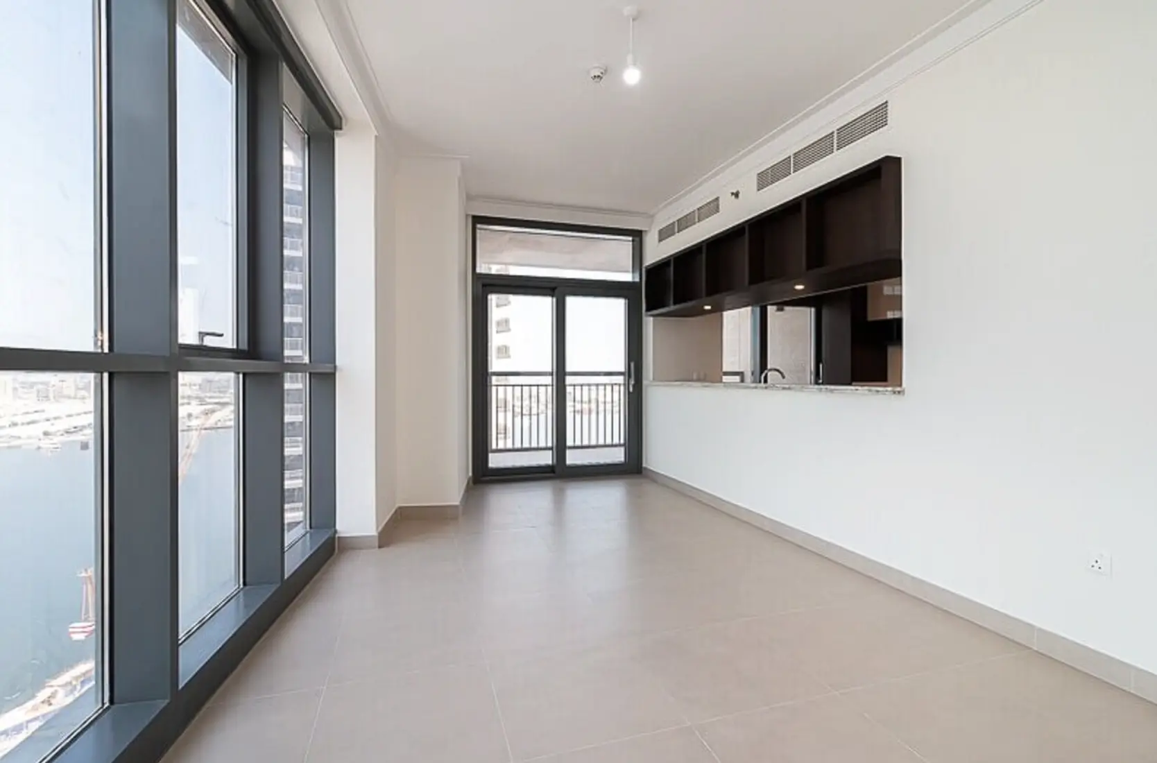 Unfurnished finishing 1