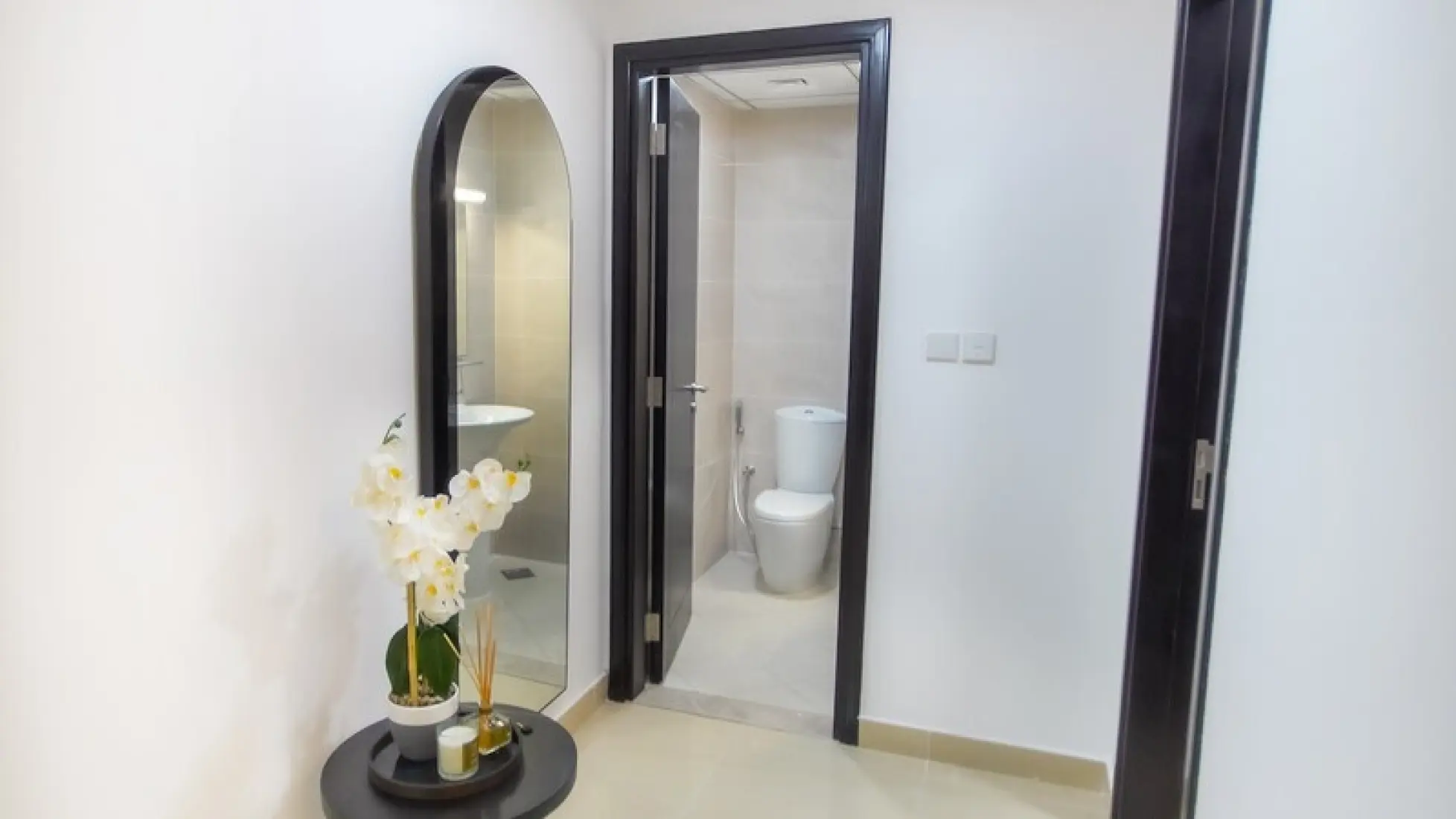 Unfurnished finishing 1