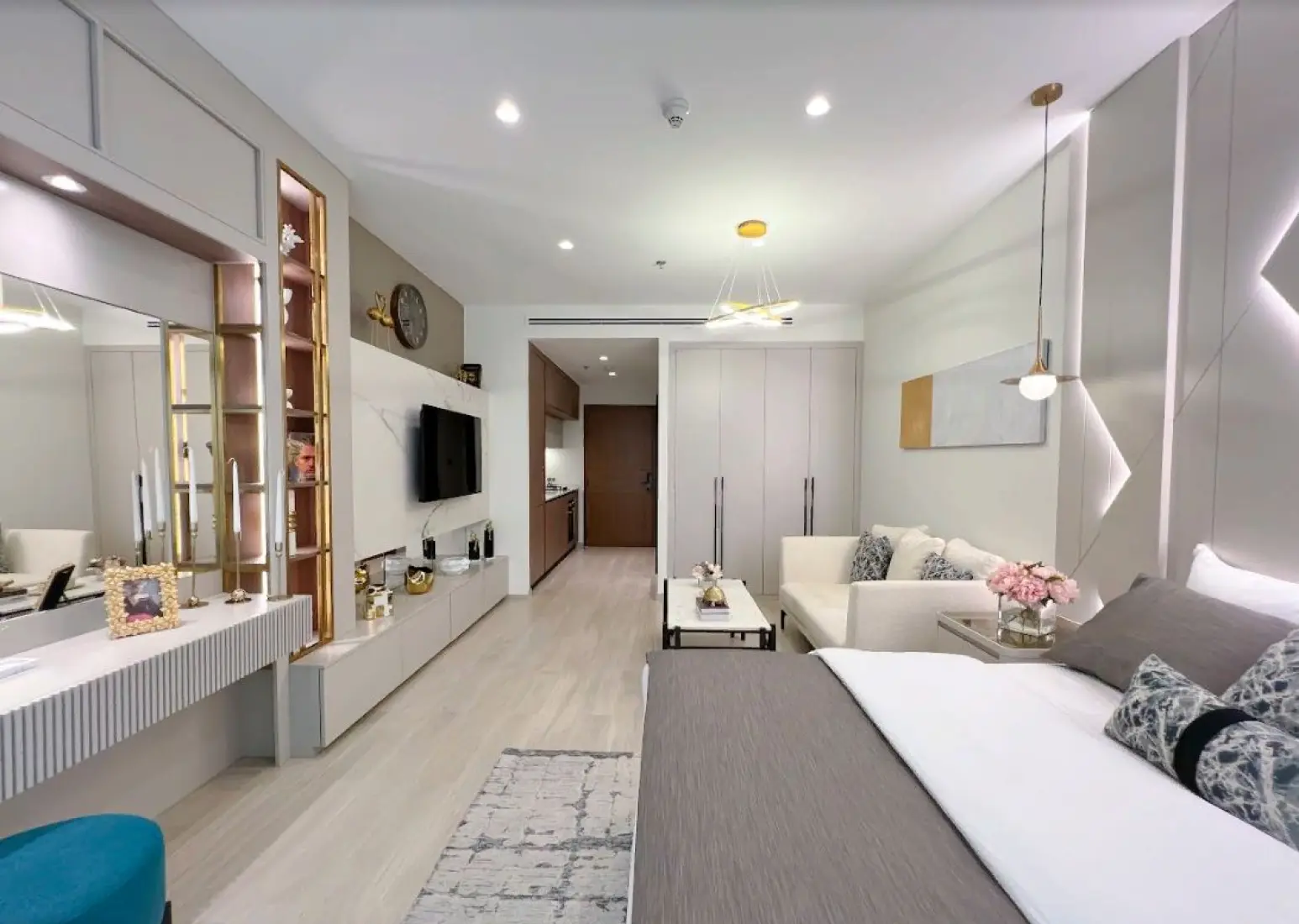 Semi-furnished finishing 4