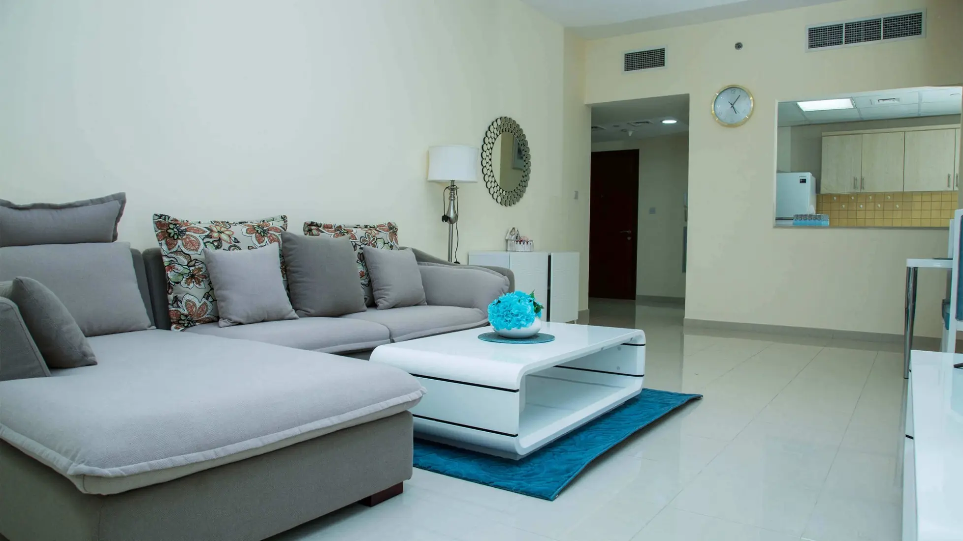 Unfurnished finishing 2