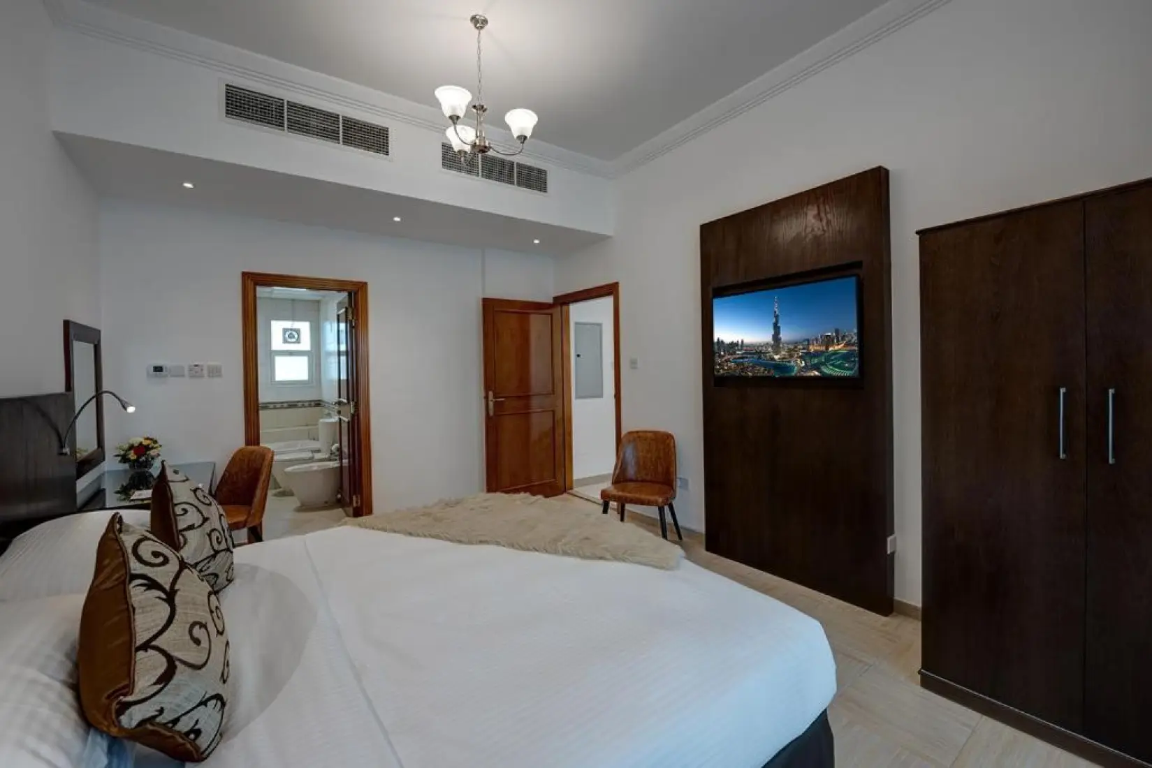 Spacious Villa | Vacant | Fully Furnished