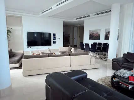 Upgraded Corner Penthouse | Beach | Private Pool