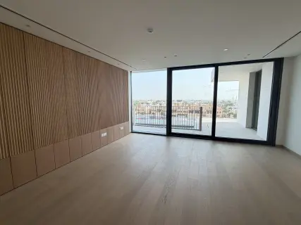 Canal View | Large Balcony | Prime Location