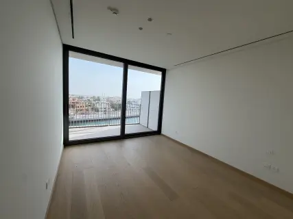 Canal View | Large Balcony | Prime Location