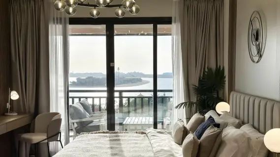 Fully Renovated | Full Palm View | High Floor